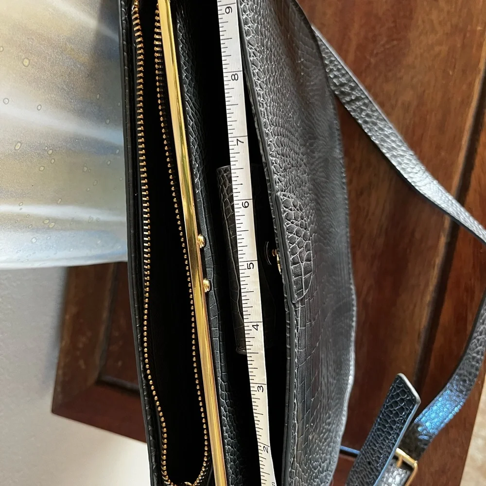 A NEW DAY Gray Croc with Gold Details Crossbody Bag - Picture 8 of 16